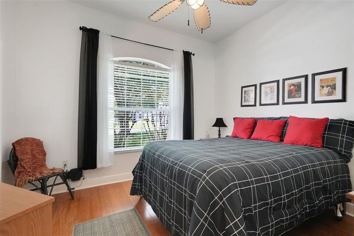 Image No.19-3 Bed House for sale