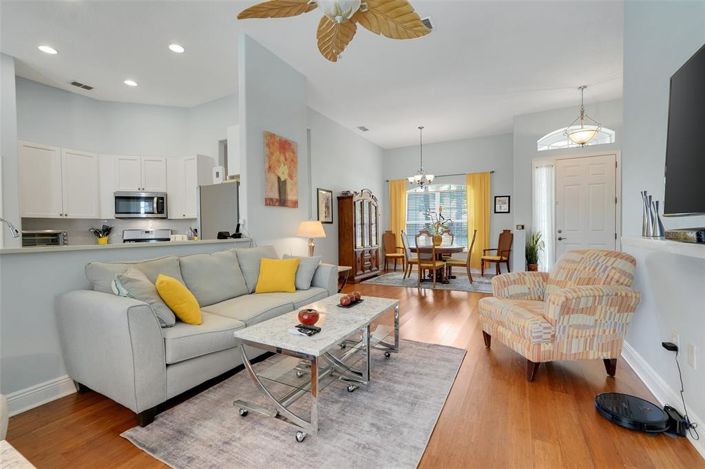 Image No.8-3 Bed House for sale
