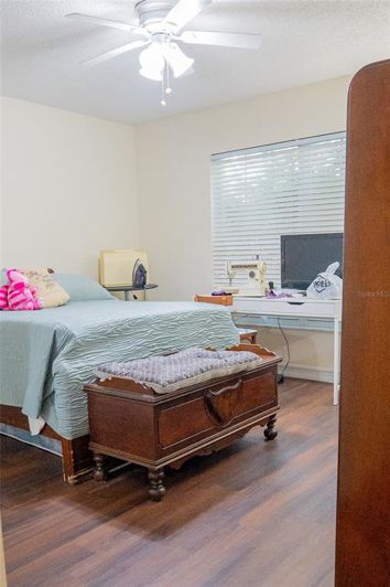 Image No.27-3 Bed House for sale