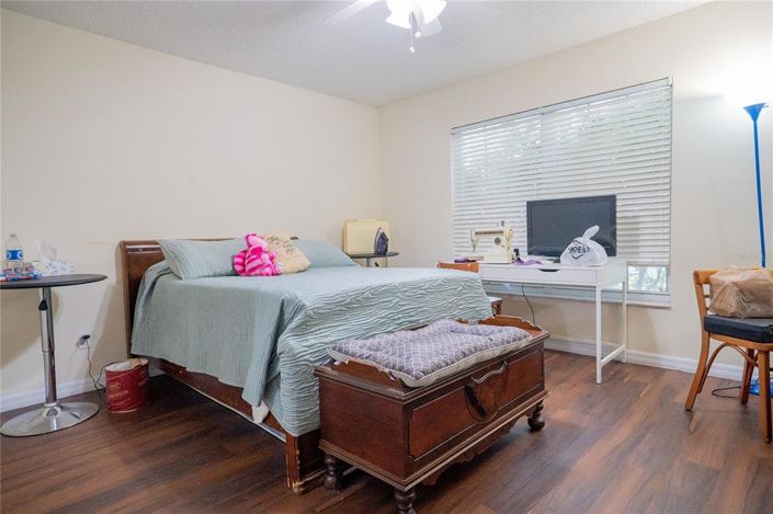 Image No.28-3 Bed House for sale