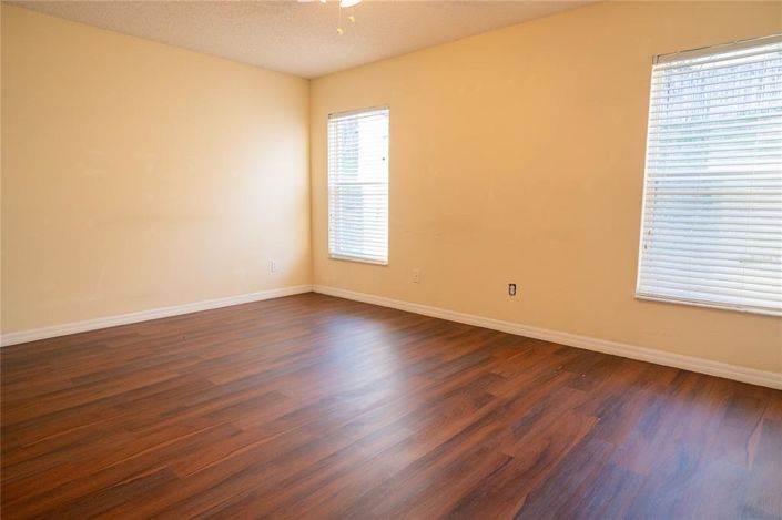 Image No.38-3 Bed House for sale