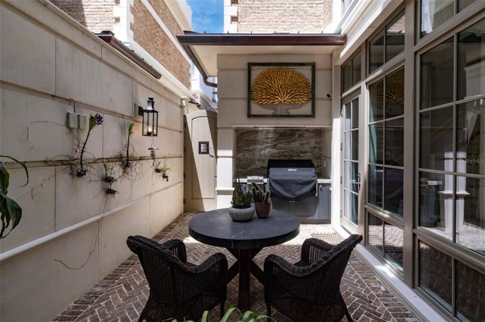 Image No.28-3 Bed Townhouse for sale