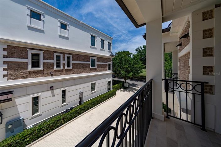 Image No.43-3 Bed Townhouse for sale