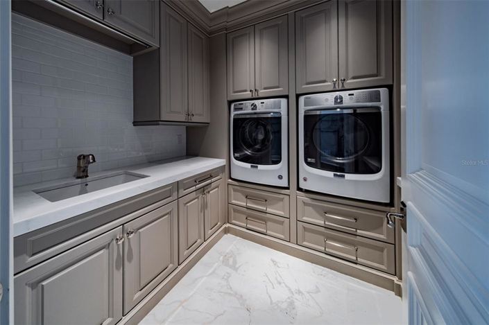 Image No.44-3 Bed Townhouse for sale