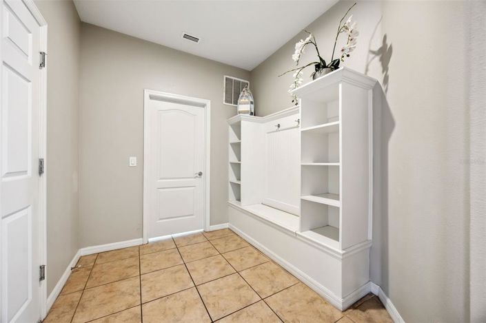 Image No.30-8 Bed House for sale