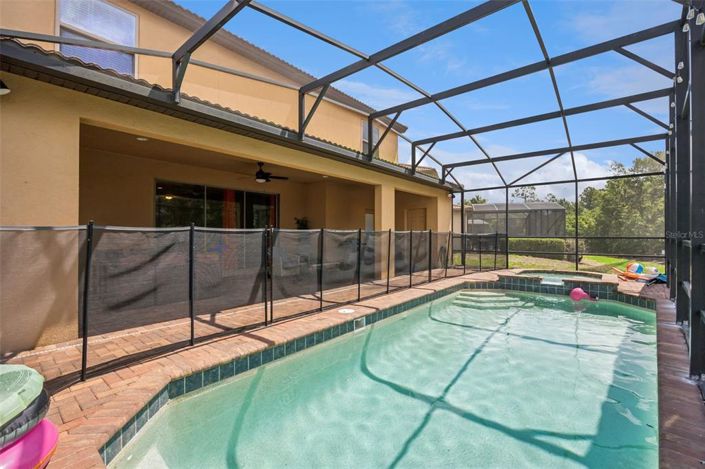 Image No.34-8 Bed House for sale