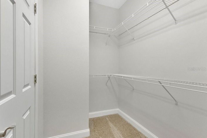 Image No.20-5 Bed House for sale