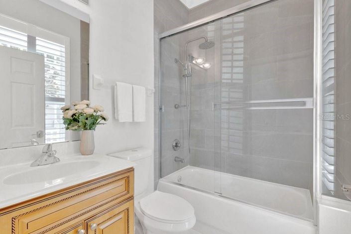 Image No.27-5 Bed House for sale