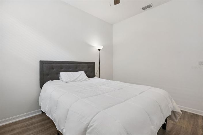 Image No.29-5 Bed House for sale