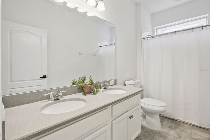 Image No.30-5 Bed House for sale