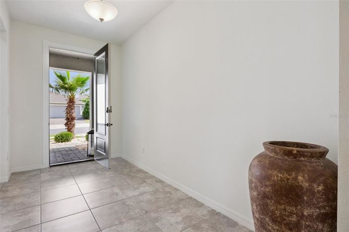 Image No.6-5 Bed House for sale