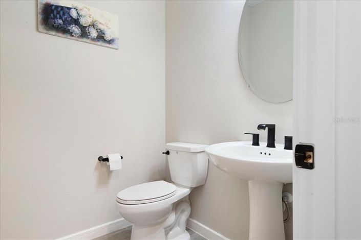 Image No.9-4 Bed House for sale