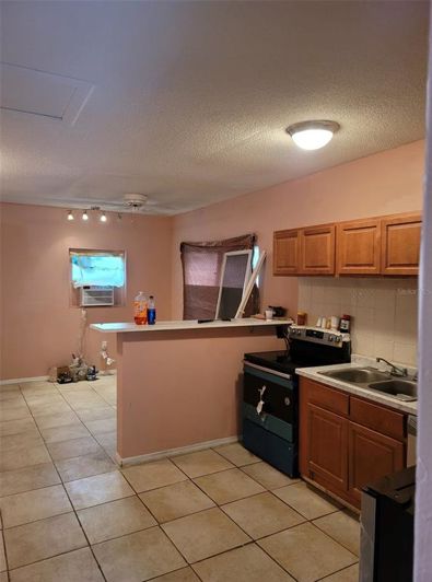 Image No.11-2 Bed House for sale
