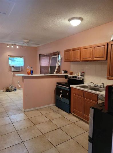 Image No.14-2 Bed House for sale