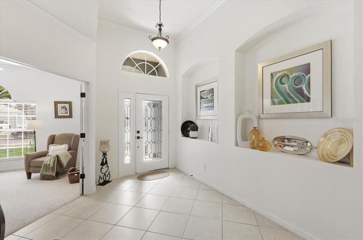 Image No.2-4 Bed House for sale