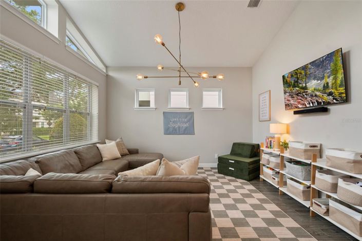 Image No.7-3 Bed House for sale