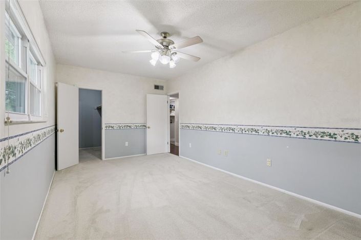 Image No.26-4 Bed House for sale