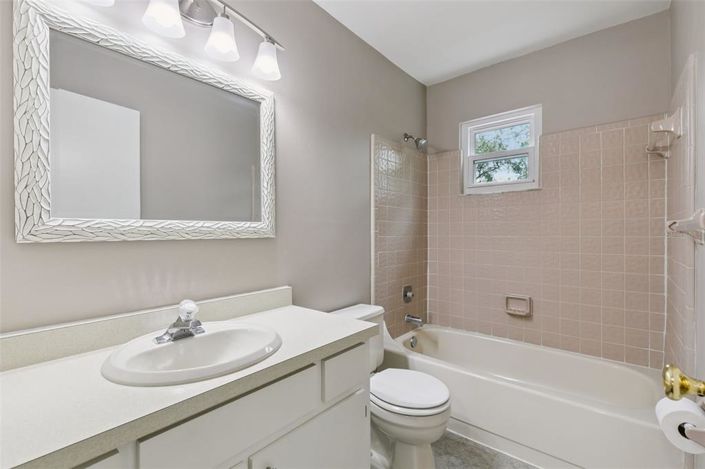 Image No.30-4 Bed House for sale