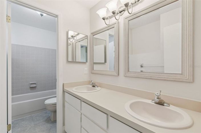 Image No.32-4 Bed House for sale