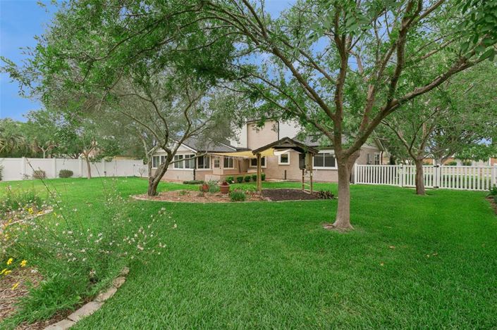 Image No.45-4 Bed House for sale