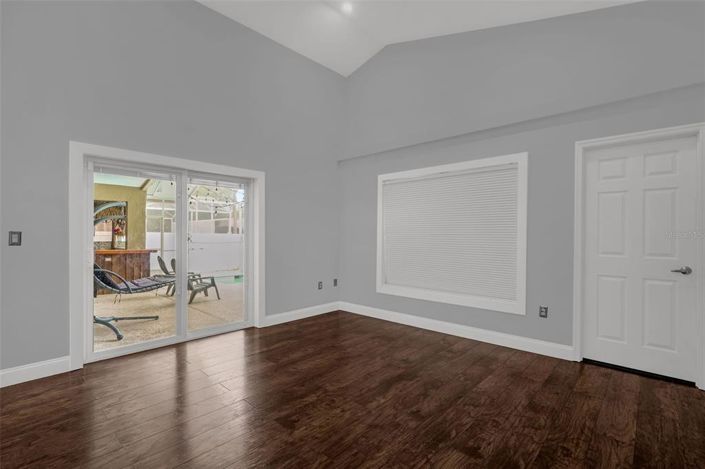 Image No.7-4 Bed House for sale