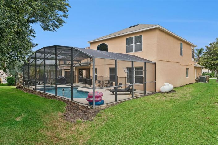Image No.32-5 Bed House for sale