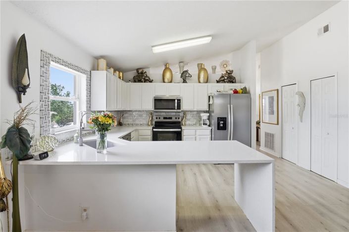 Image No.9-3 Bed House for sale