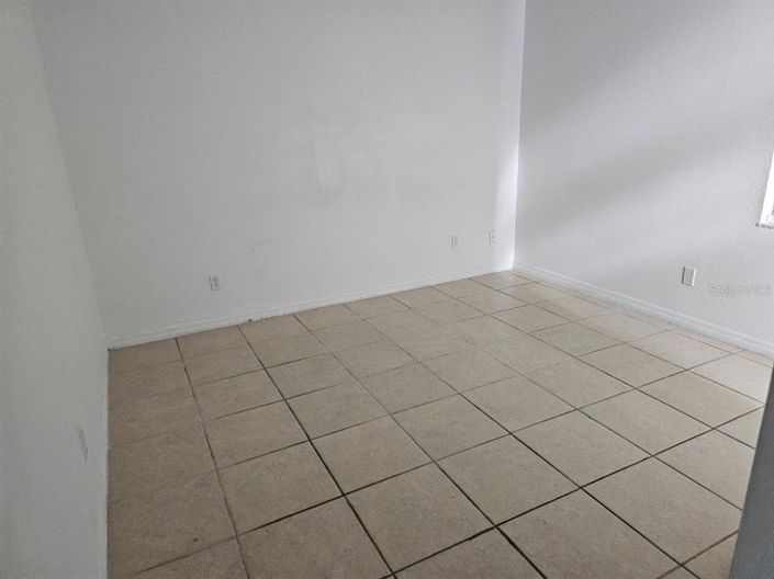 Image No.14-3 Bed House for sale