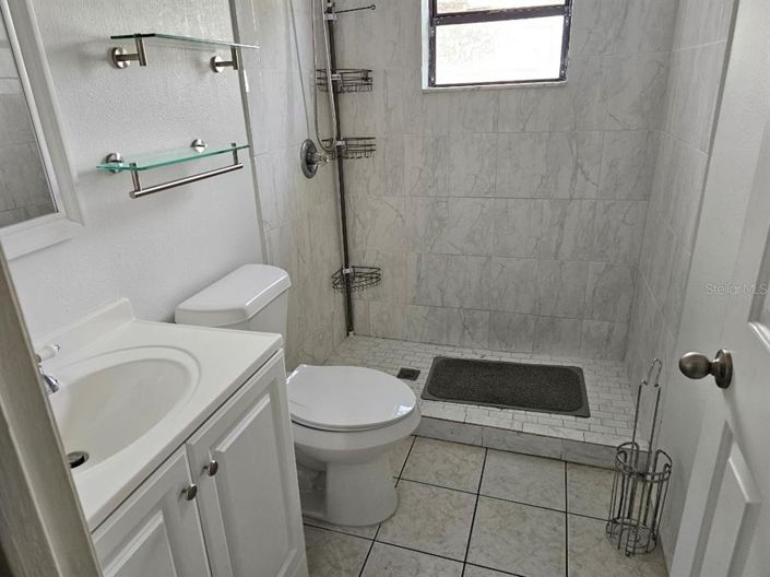 Image No.15-3 Bed House for sale