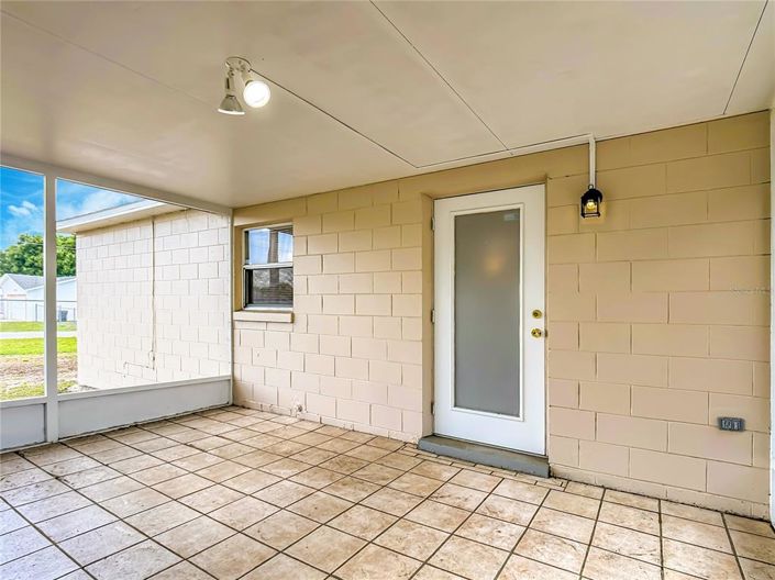 Image No.32-3 Bed House for sale