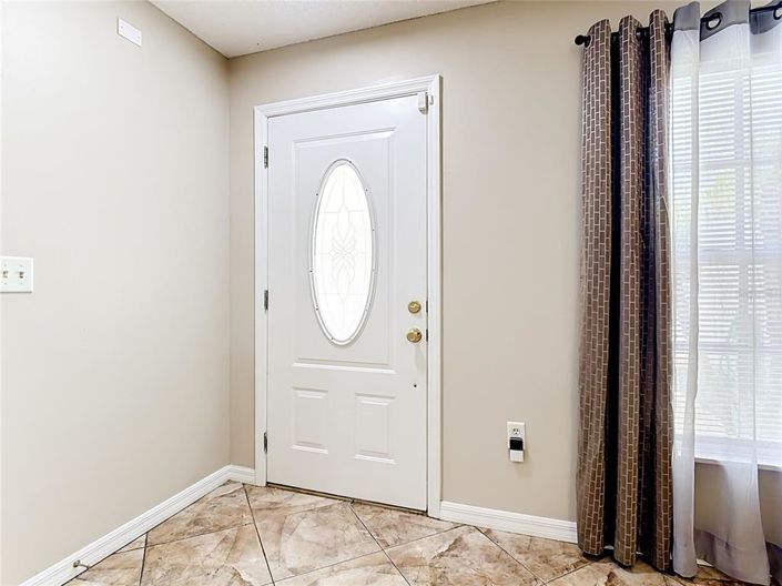 Image No.9-3 Bed House for sale