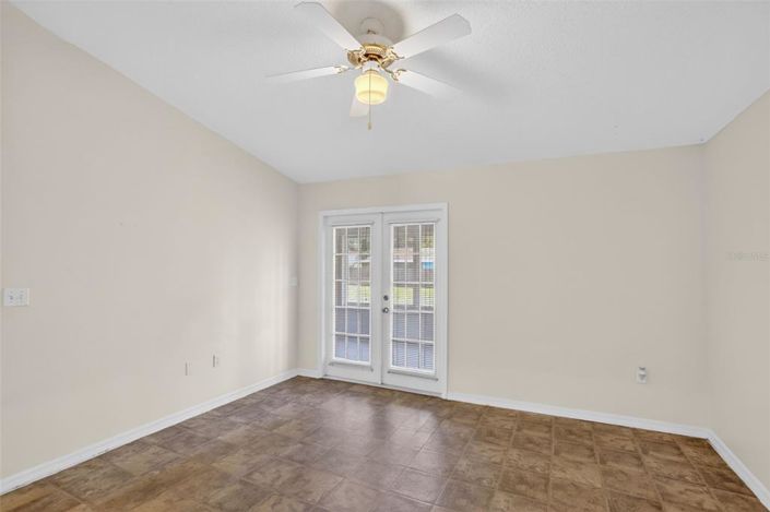 Image No.9-3 Bed House for sale