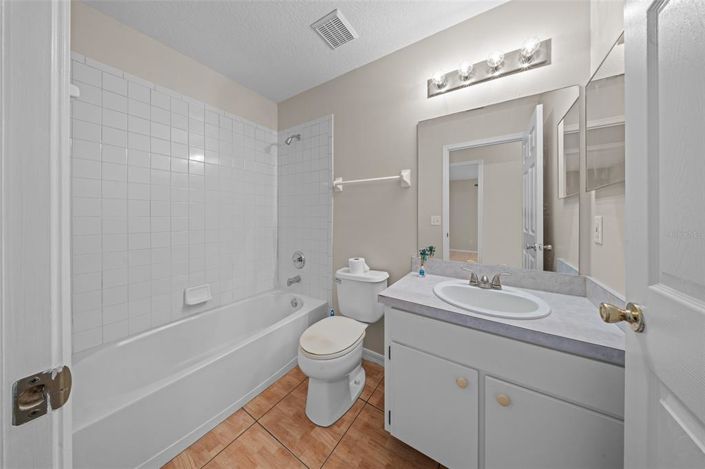 Image No.10-3 Bed House for sale