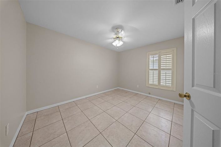 Image No.16-3 Bed House for sale