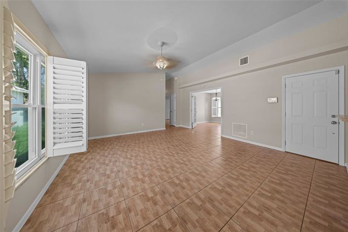 Image No.7-3 Bed House for sale