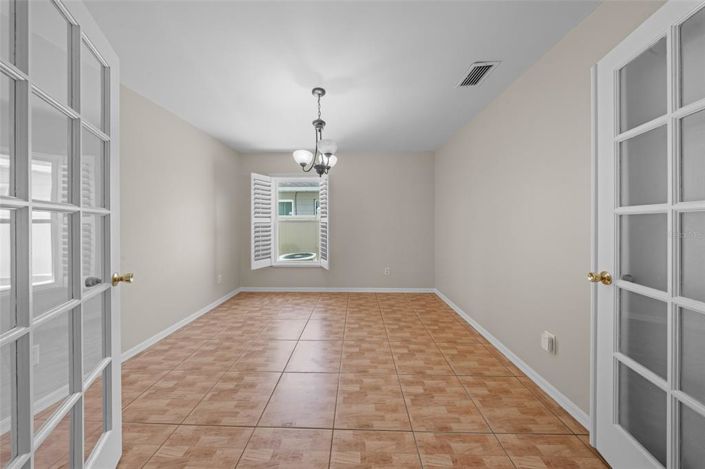 Image No.8-3 Bed House for sale