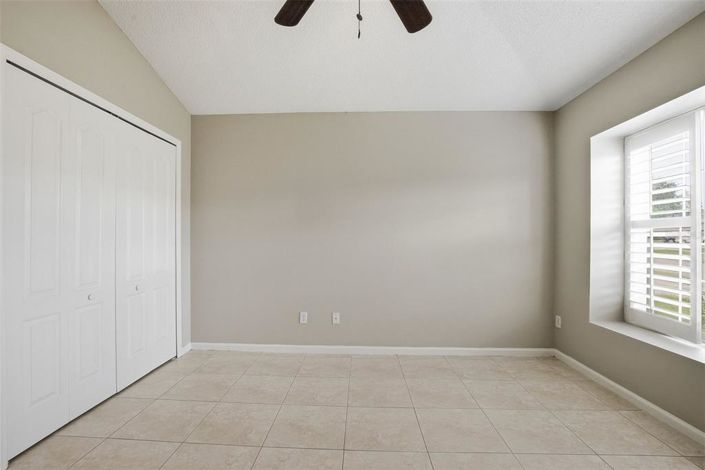 Image No.16-3 Bed House for sale