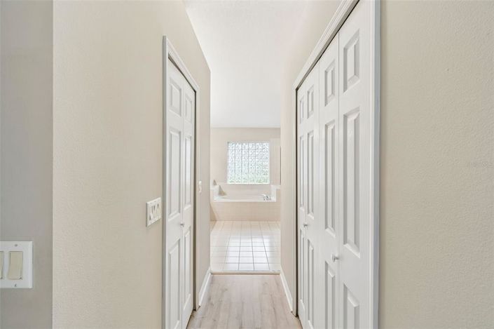 Image No.17-4 Bed House for sale