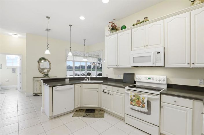 Image No.9-3 Bed House for sale