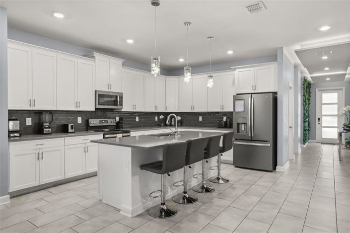 Image No.19-6 Bed House for sale