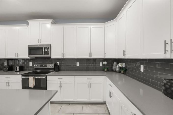 Image No.22-6 Bed House for sale