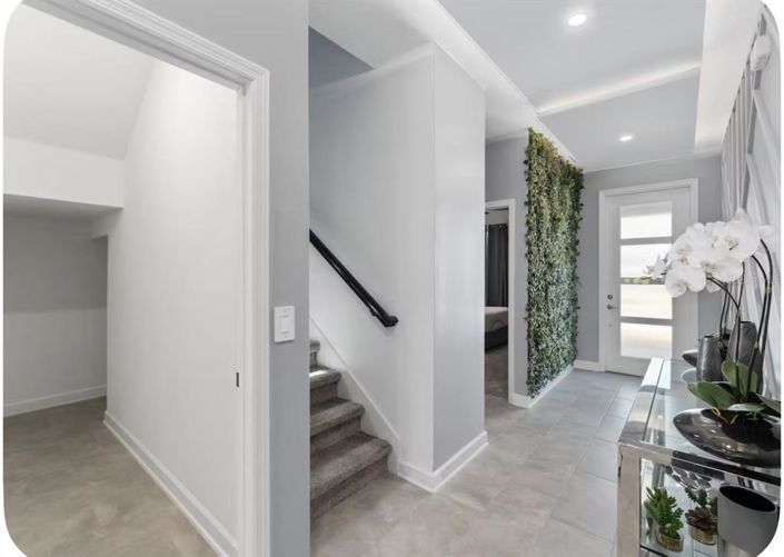 Image No.4-6 Bed House for sale