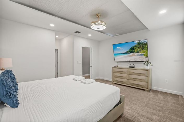 Image No.43-6 Bed House for sale