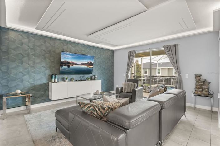 Image No.7-6 Bed House for sale