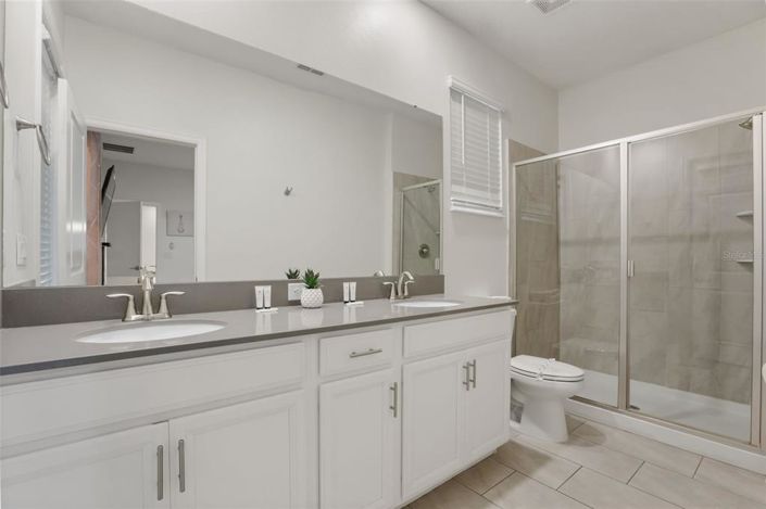 Image No.24-5 Bed House for sale