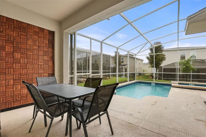 Image No.40-5 Bed House for sale