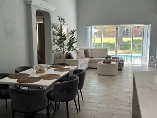Image No.2-4 Bed House for sale