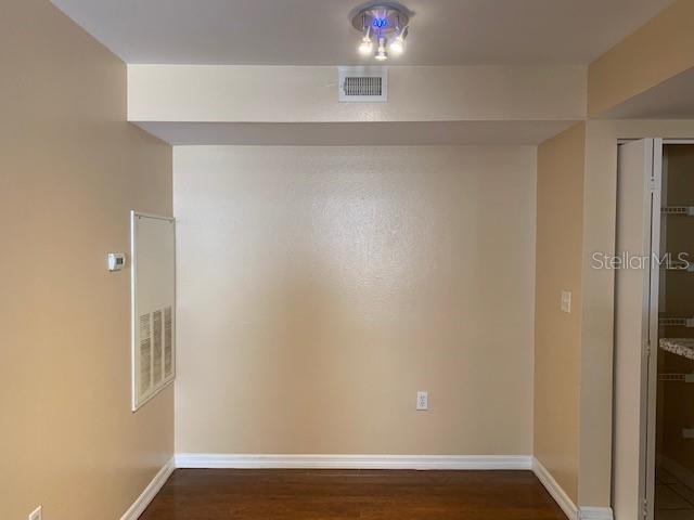 Image No.5-2 Bed House for sale