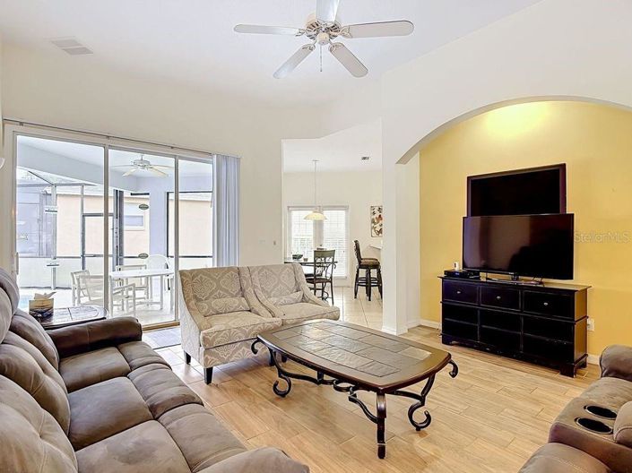 Image No.4-5 Bed House for sale