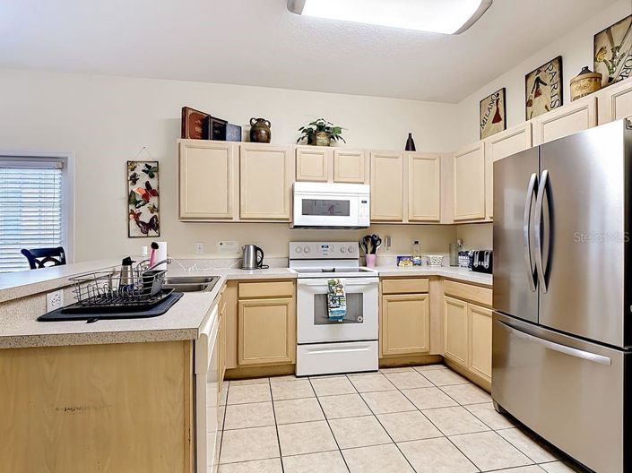 Image No.6-5 Bed House for sale